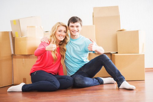 Truck hire for furniture and box transport in Ilford