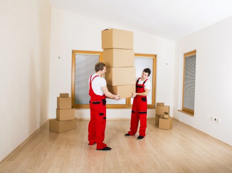 Local removal van service for homes and businesses in Ilford